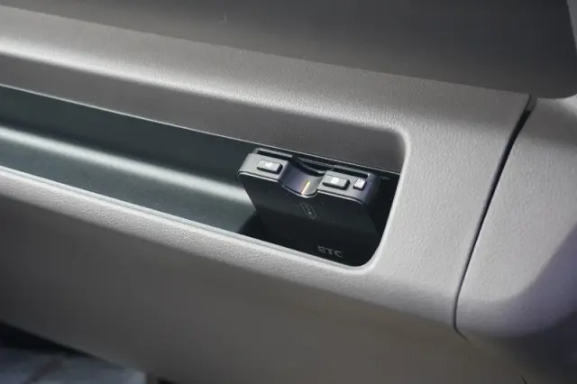 三菱 キャンター 2PG-FEB90(2WD)の写真35