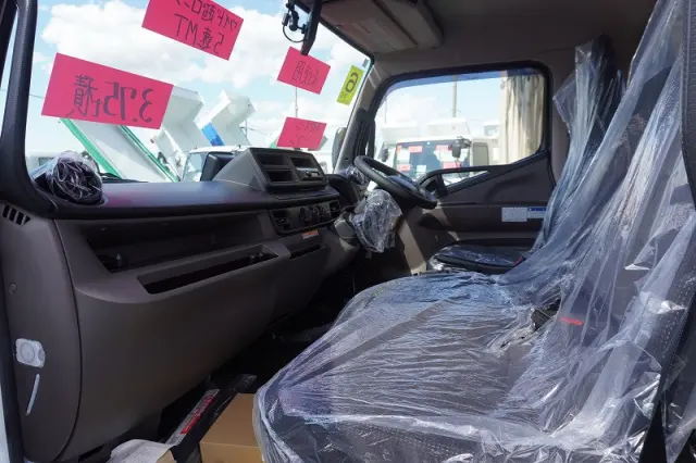 三菱 キャンター 2PG-FEB90(2WD)の写真41