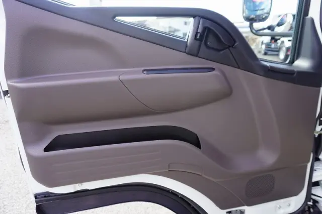 三菱 キャンター 2PG-FEB90(2WD)の写真43