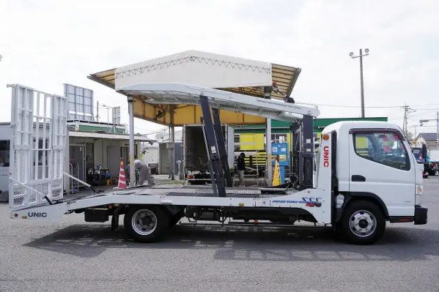 三菱 キャンター TPG-FEB90(2WD)の写真5