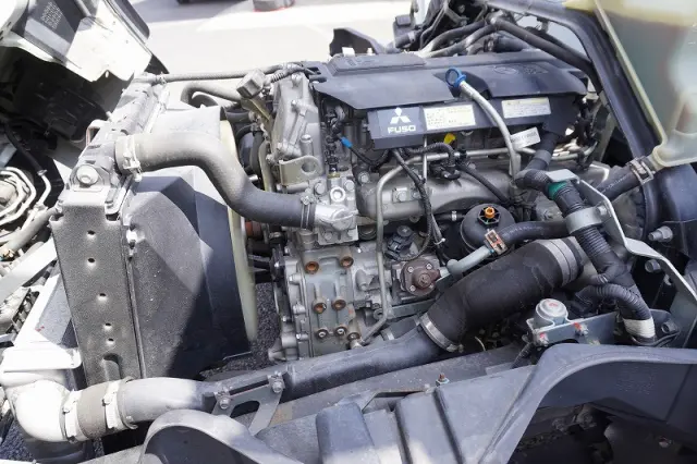 三菱 キャンター TPG-FEB90(2WD)の写真15