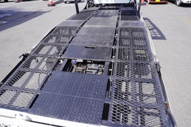 三菱 キャンター TPG-FEB90(2WD)の写真21