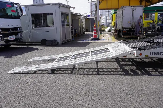 三菱 キャンター TPG-FEB90(2WD)の写真26