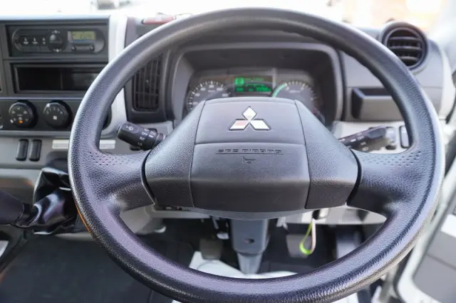 三菱 キャンター TPG-FEB90(2WD)の写真32