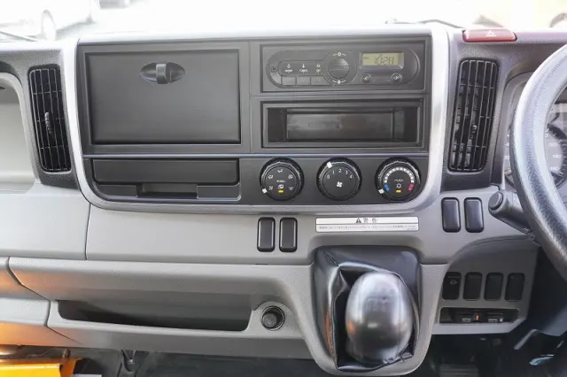 三菱 キャンター TPG-FEB90(2WD)の写真34