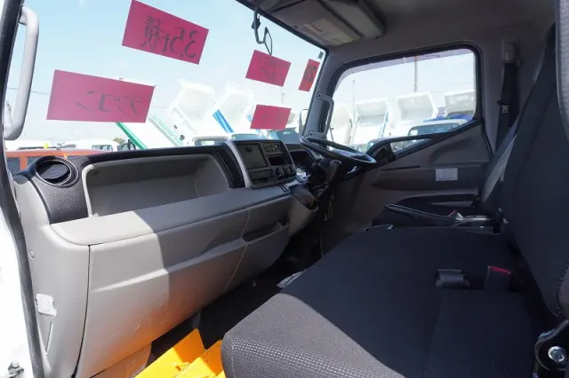 三菱 キャンター TPG-FEB90(2WD)の写真40