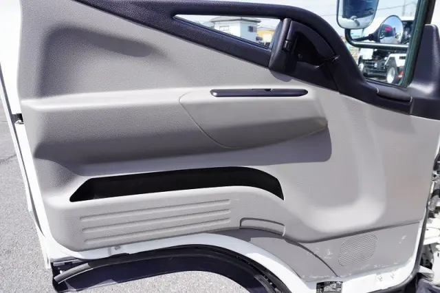 三菱 キャンター TPG-FEB90(2WD)の写真42