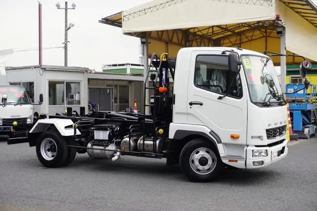 三菱 ファイター 2KG-FK72F(2WD)の写真6