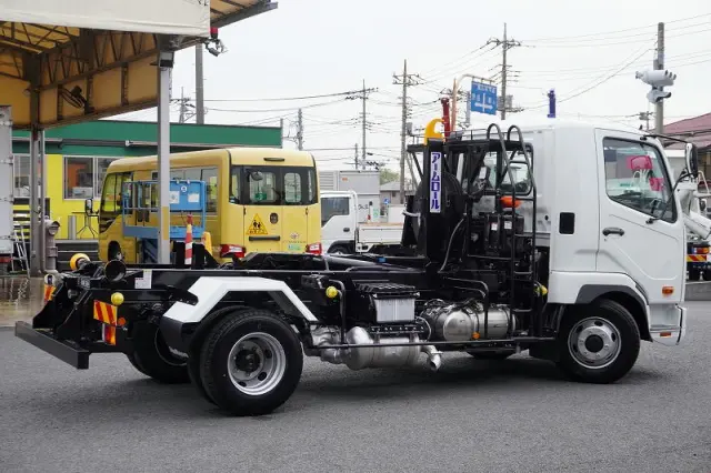 三菱 ファイター 2KG-FK72F(2WD)の写真8