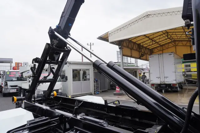 三菱 ファイター 2KG-FK72F(2WD)の写真22