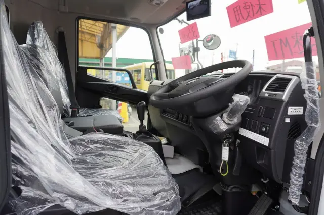 三菱 ファイター 2KG-FK72F(2WD)の写真32