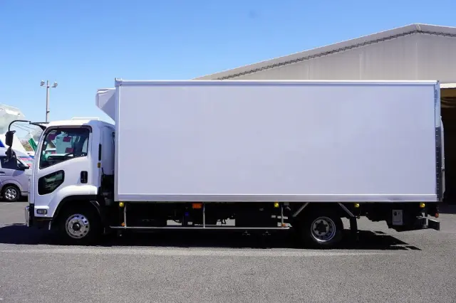 いすゞ フォワード 2PG-FRR90S1(2WD)の写真3