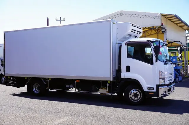 いすゞ フォワード 2PG-FRR90S1(2WD)の写真6