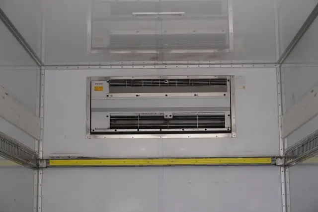 いすゞ フォワード 2PG-FRR90S1(2WD)の写真24