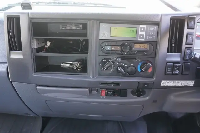 いすゞ フォワード 2PG-FRR90S1(2WD)の写真33