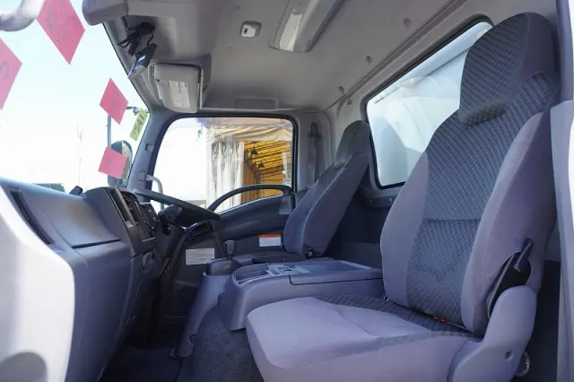 いすゞ フォワード 2PG-FRR90S1(2WD)の写真41