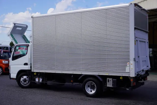 三菱 キャンター TPG-FEA50(2WD)の写真7