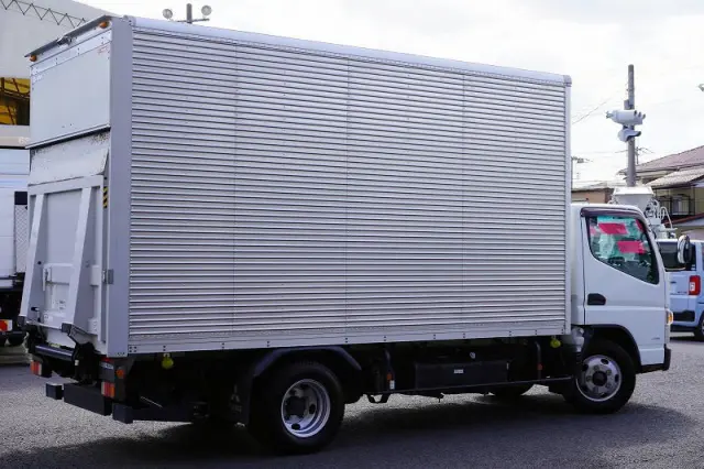 三菱 キャンター TPG-FEA50(2WD)の写真8