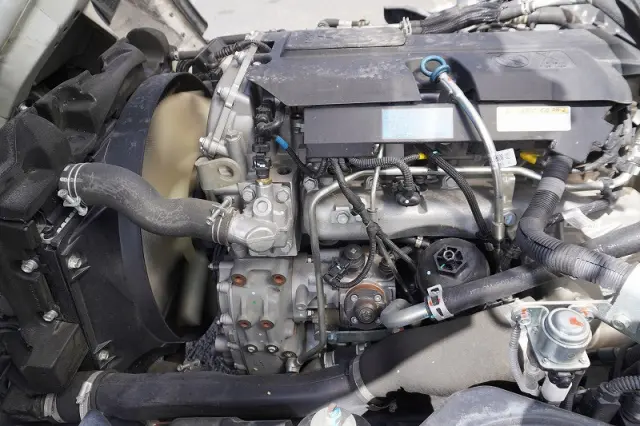 三菱 キャンター TPG-FEA50(2WD)の写真15