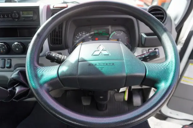 三菱 キャンター TPG-FEA50(2WD)の写真31