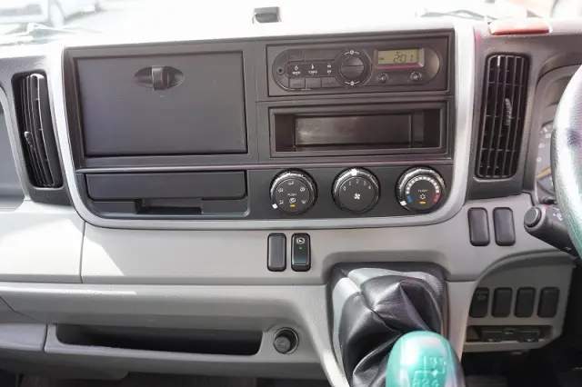 三菱 キャンター TPG-FEA50(2WD)の写真33