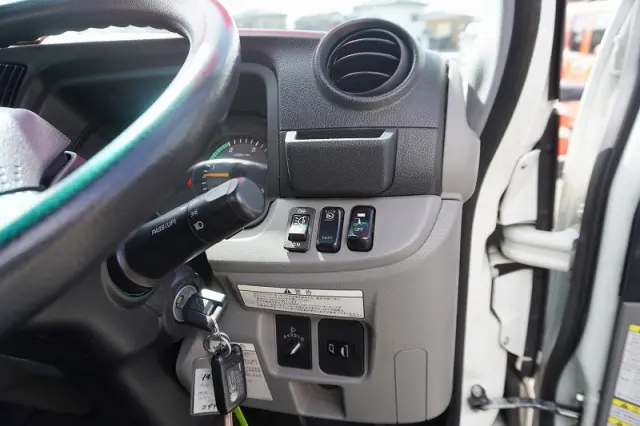 三菱 キャンター TPG-FEA50(2WD)の写真35