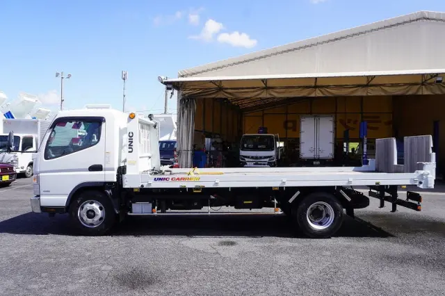 三菱 キャンター 2PG-FEB80(2WD)の写真3