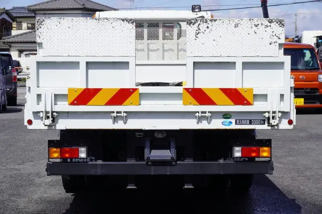三菱 キャンター 2PG-FEB80(2WD)の写真4