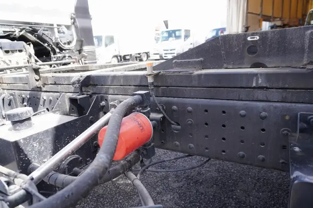 三菱 キャンター 2PG-FEB80(2WD)の写真13