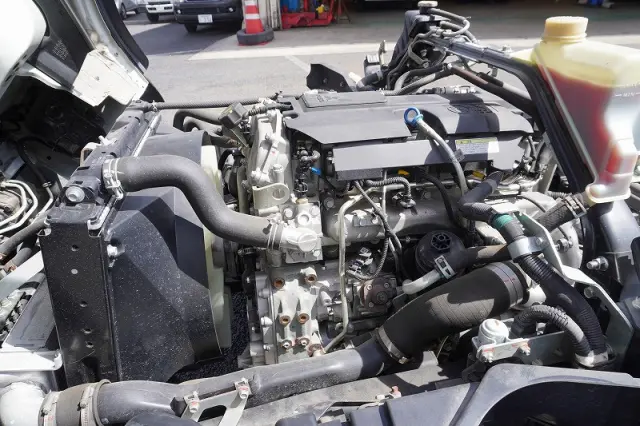 三菱 キャンター 2PG-FEB80(2WD)の写真14