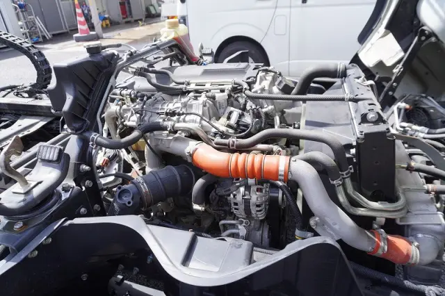 三菱 キャンター 2PG-FEB80(2WD)の写真15