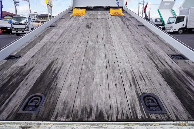 三菱 キャンター 2PG-FEB80(2WD)の写真18