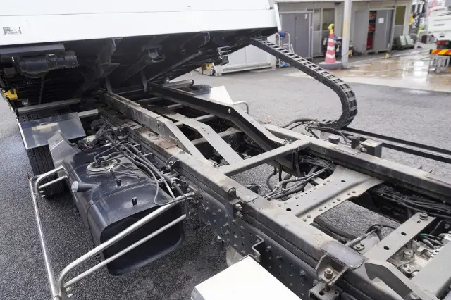 三菱 キャンター 2PG-FEB80(2WD)の写真25