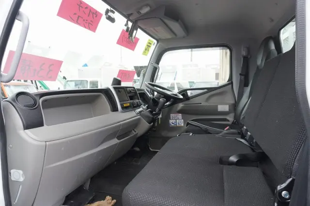 三菱 キャンター 2PG-FEB80(2WD)の写真39