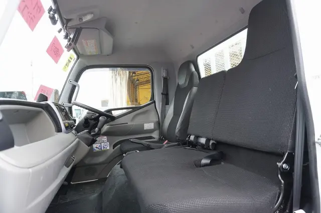 三菱 キャンター 2PG-FEB80(2WD)の写真40