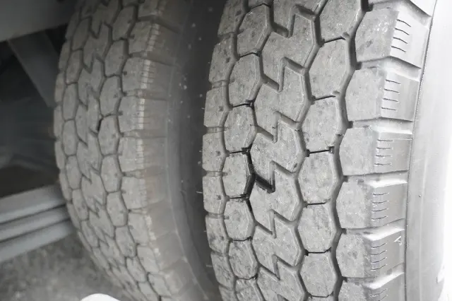 いすゞ エルフ TPG-NLR85AN(2WD)の写真10