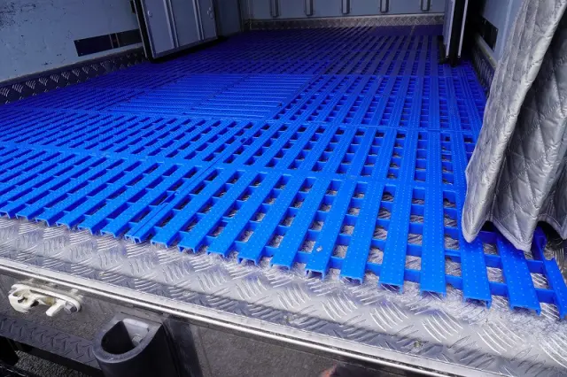 いすゞ エルフ TPG-NLR85AN(2WD)の写真24