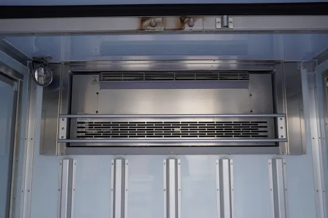 いすゞ エルフ TPG-NLR85AN(2WD)の写真25