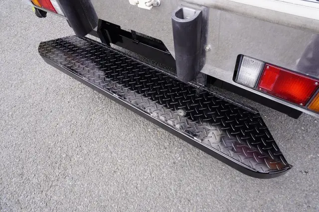 いすゞ エルフ TPG-NLR85AN(2WD)の写真31