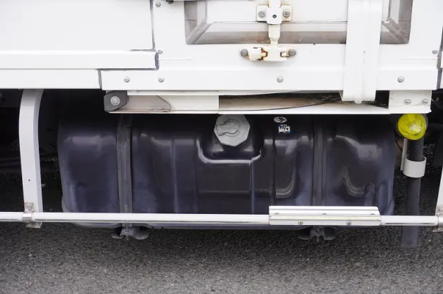 いすゞ エルフ TPG-NLR85AN(2WD)の写真32