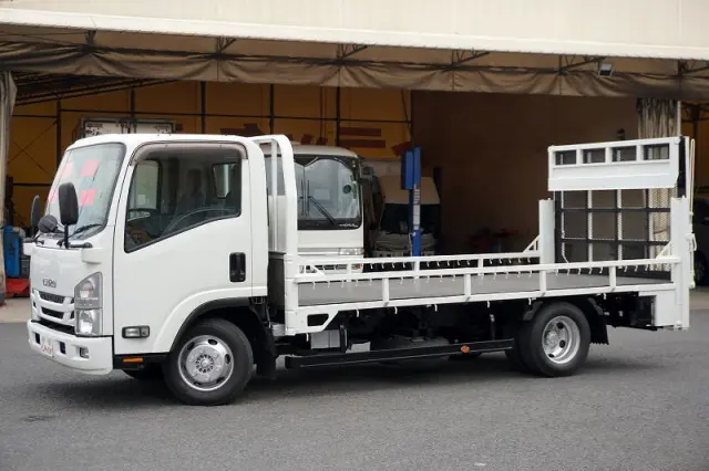 いすゞ エルフ 2RG-NPR88AR(2WD)の写真1