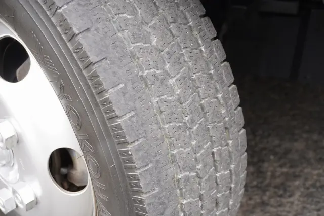 いすゞ エルフ 2RG-NPR88AR(2WD)の写真10