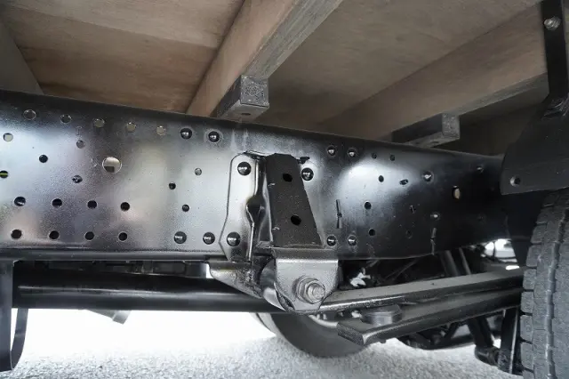 いすゞ エルフ 2RG-NPR88AR(2WD)の写真12