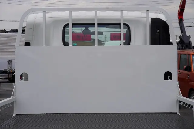 いすゞ エルフ 2RG-NPR88AR(2WD)の写真20