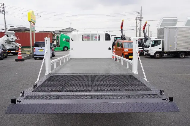 いすゞ エルフ 2RG-NPR88AR(2WD)の写真23