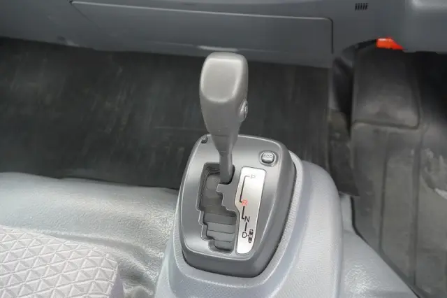 いすゞ エルフ 2RG-NPR88AR(2WD)の写真28