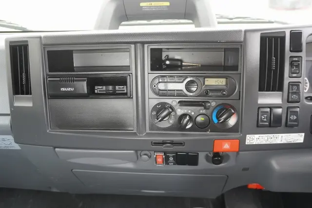 いすゞ エルフ 2RG-NPR88AR(2WD)の写真29