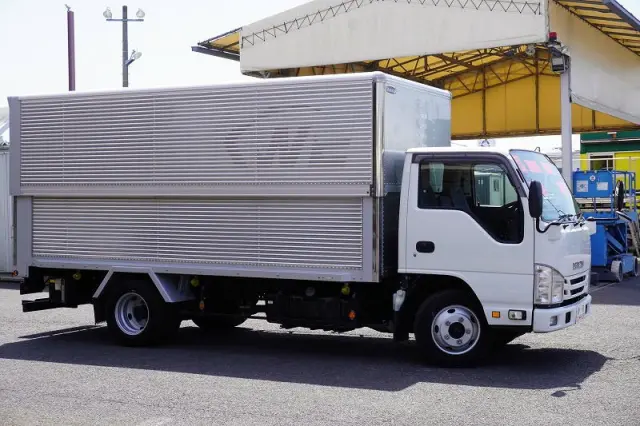 いすゞ エルフ TPG-NKR85AN(2WD)の写真6