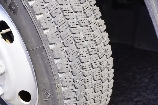 いすゞ エルフ TPG-NKR85AN(2WD)の写真9