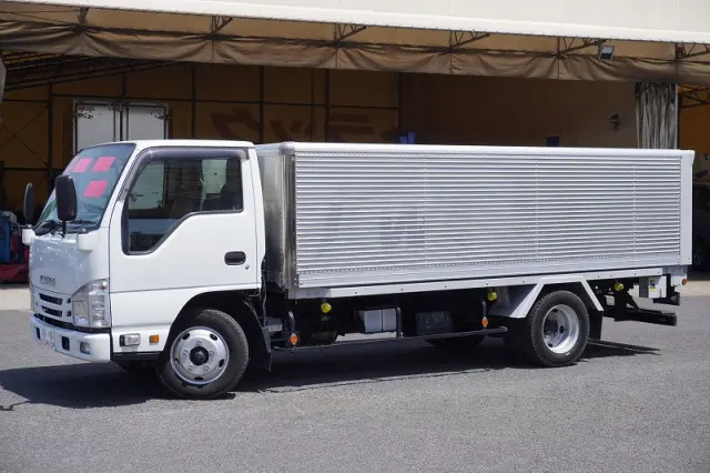 いすゞ エルフ TPG-NKR85AN(2WD)の写真25